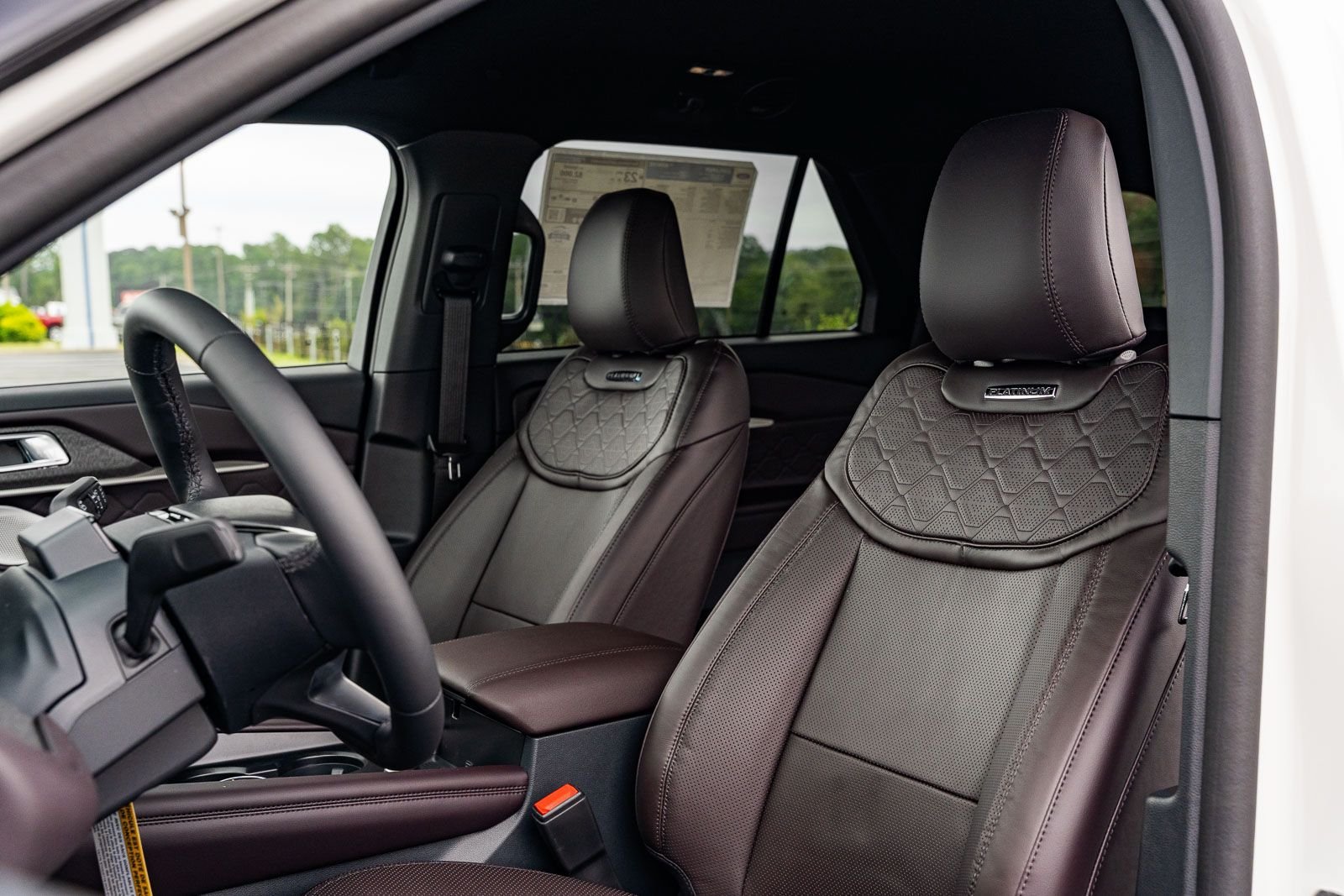 New 2027 Ford Explorer Platinum w/ LUX Leather Package AWD/4WD image 17