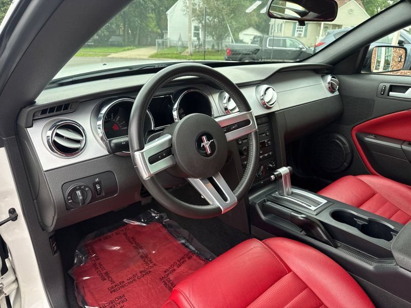 Used 2006 Ford Mustang GT RWD image 10