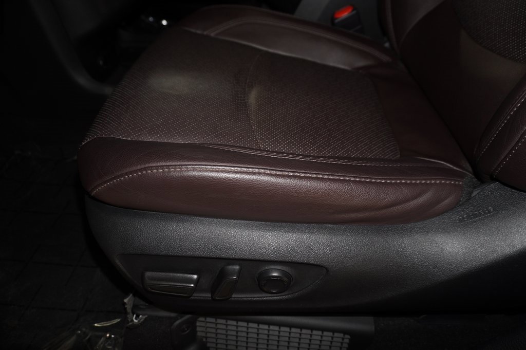 Used 2021 Toyota Sienna Platinum image 14