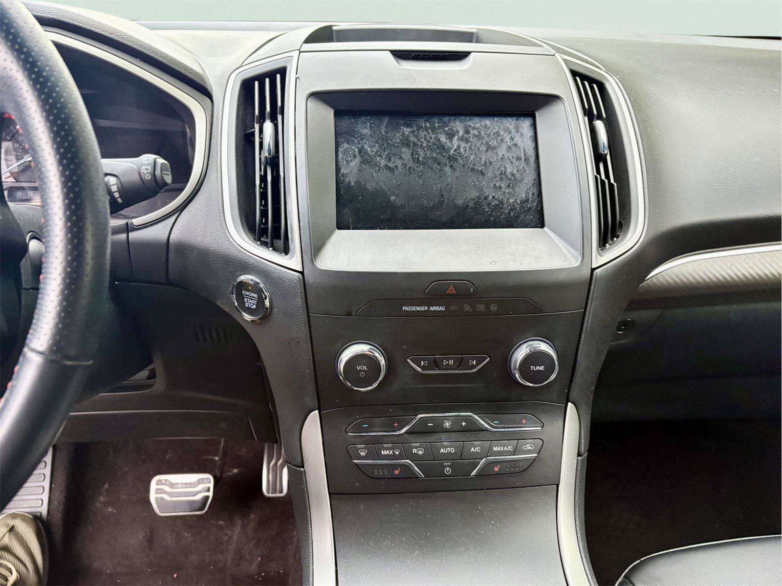 Used 2020 Ford Edge ST-Line FWD image 14