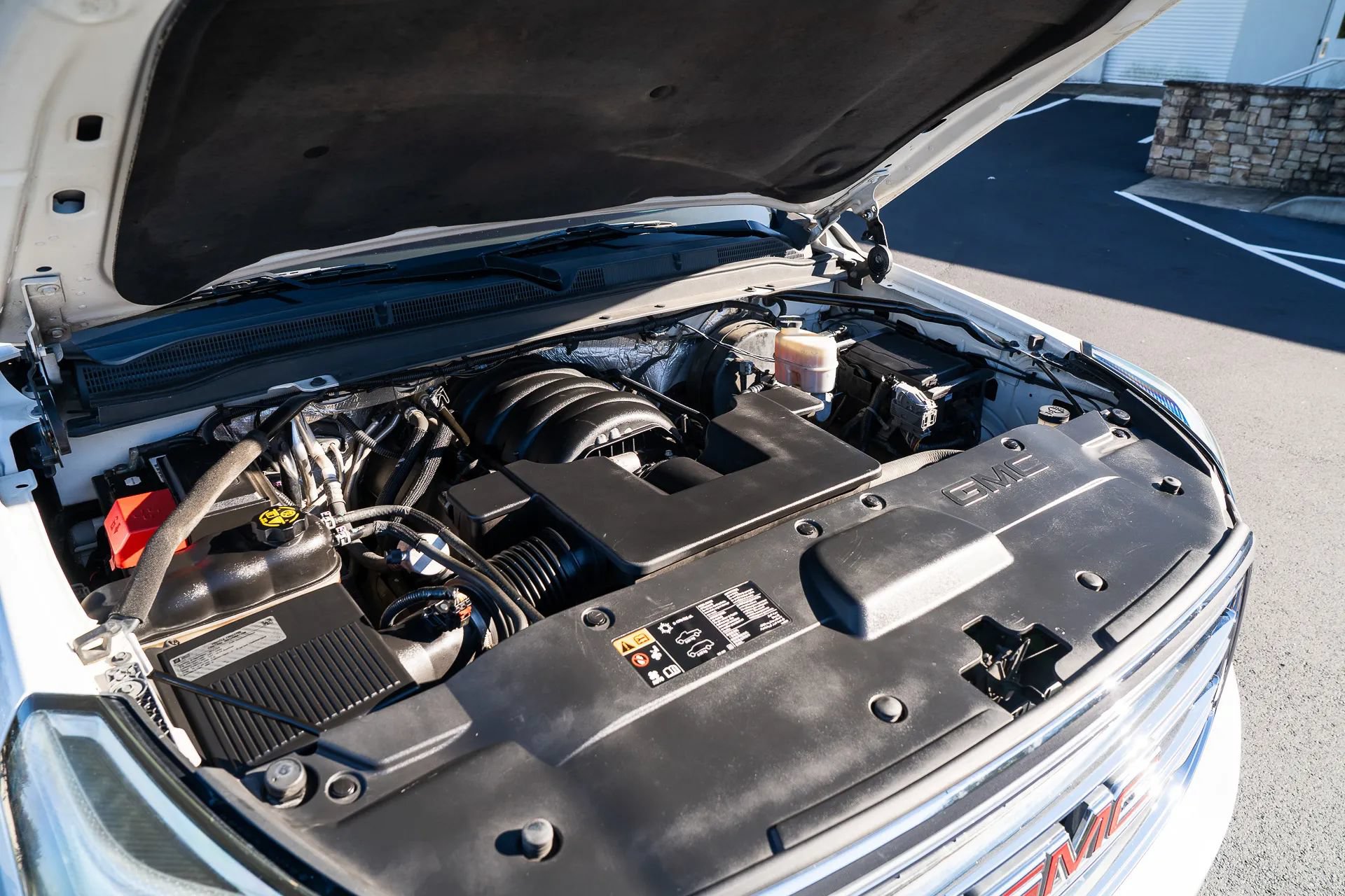 Used 2015 GMC Yukon SLT RWD image 15