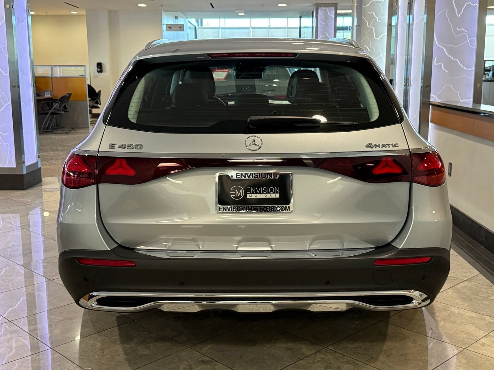 Used 2025 Mercedes-Benz E 450 4MATIC All-Terrain Wagon image 9