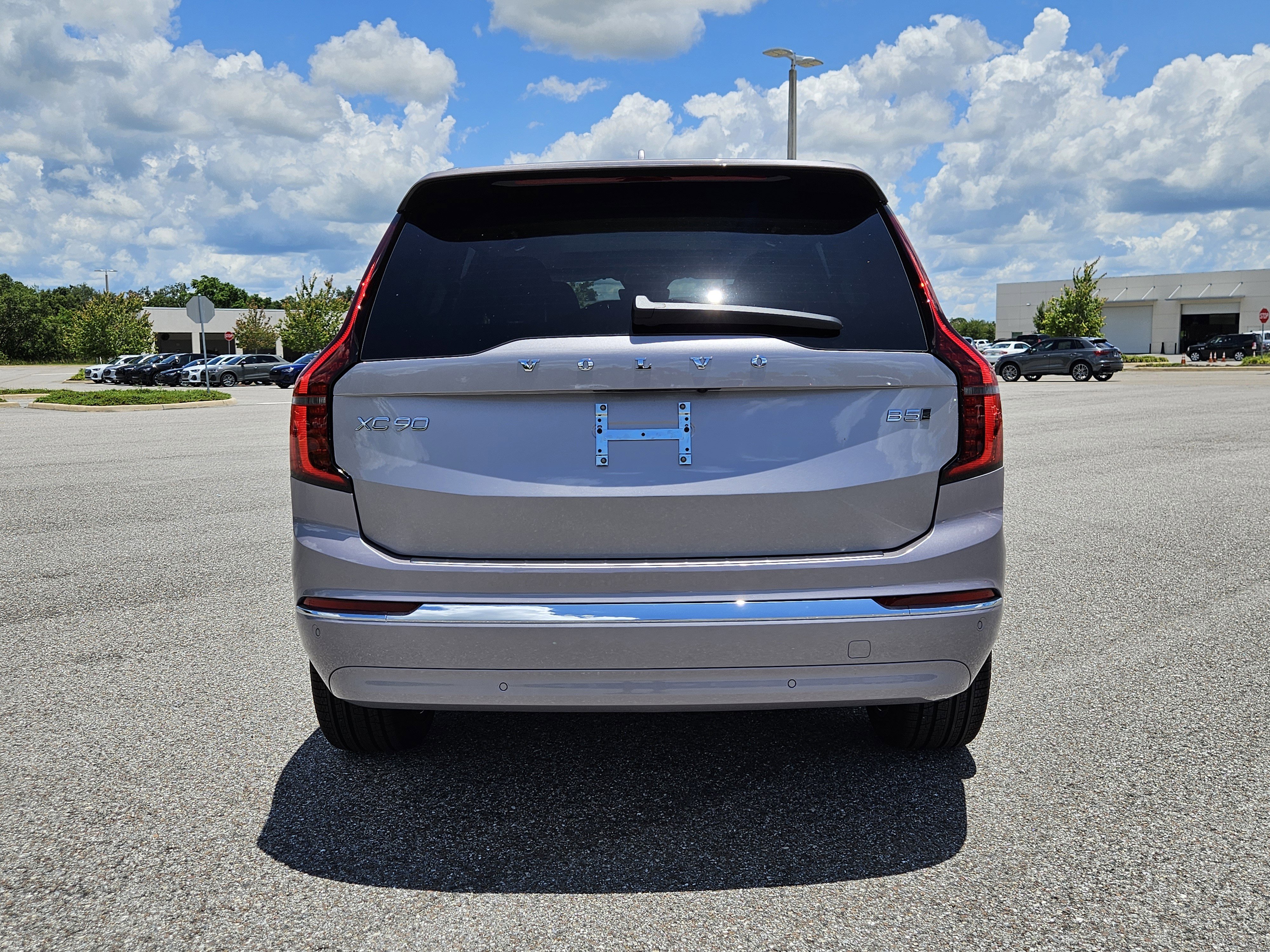 New 2026 Volvo XC90 B5 Plus image 6