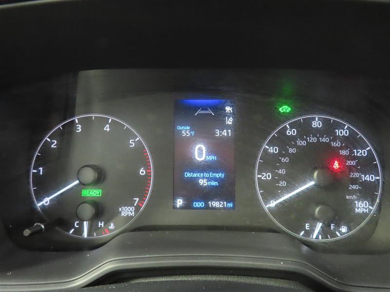 Used 2025 Toyota Corolla LE AWD/4WD image 19