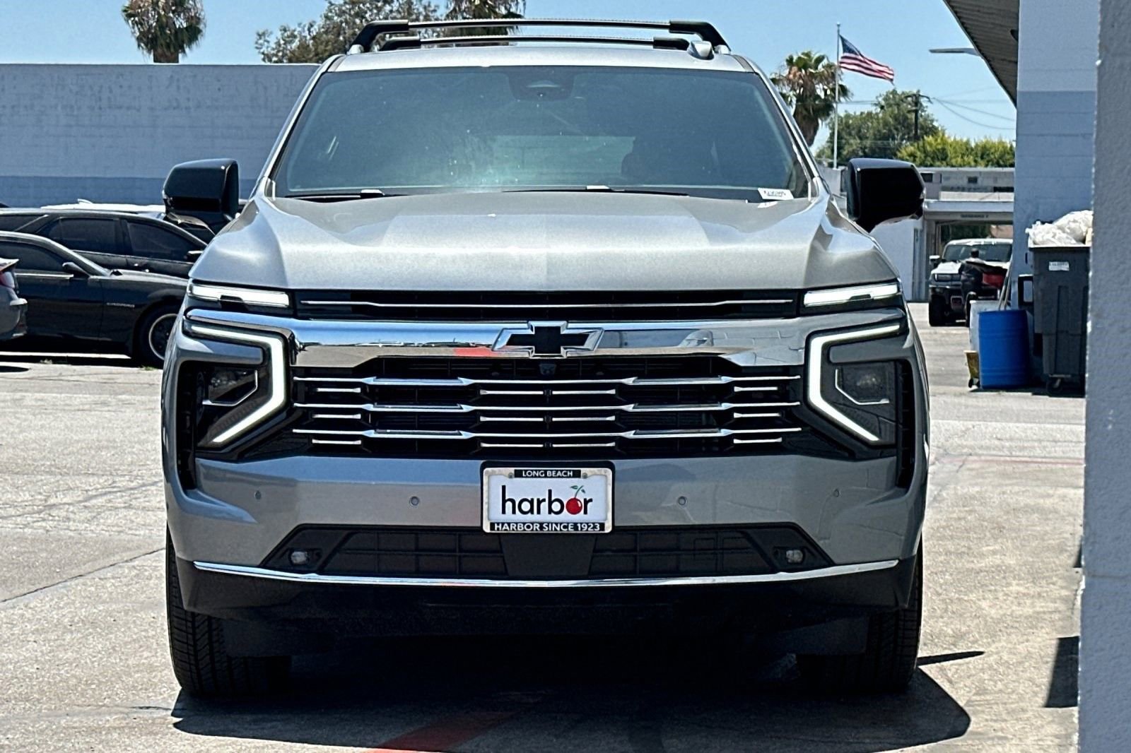 New 2025 Chevrolet Suburban Premier AWD/4WD image 9