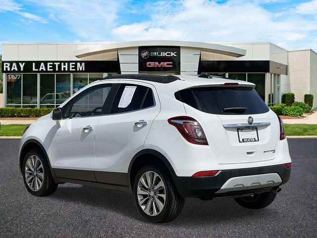 Used 2020 Buick Encore Preferred image 3
