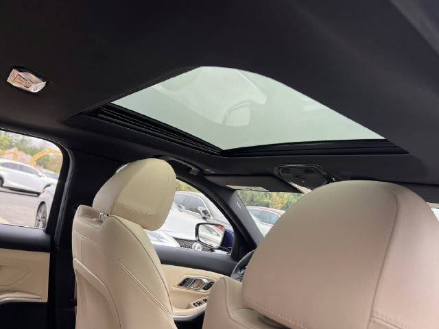 Used 2019 BMW 330i Sedan w/ Convenience Package RWD image 31