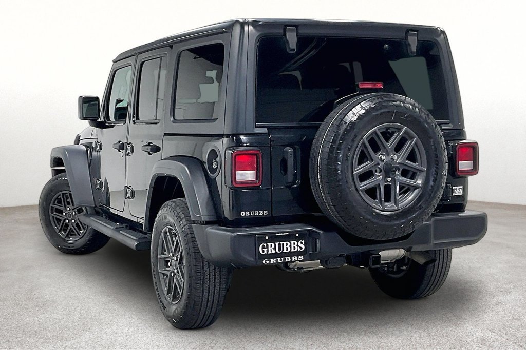 Used 2024 Jeep Wrangler Unlimited Sport AWD/4WD image 15