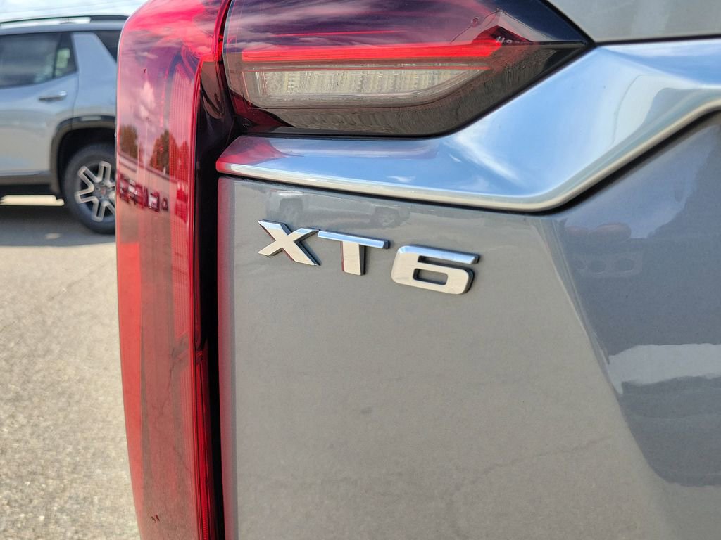 Used 2024 Cadillac XT6 Premium Luxury image 7