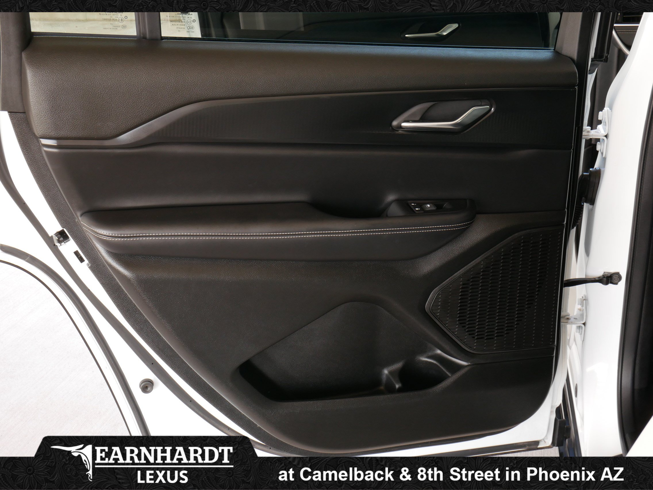 Used 2025 Jeep Grand Cherokee L Laredo RWD image 24