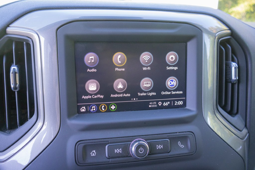 Used 2025 Chevrolet Silverado 1500 Custom AWD/4WD image 17