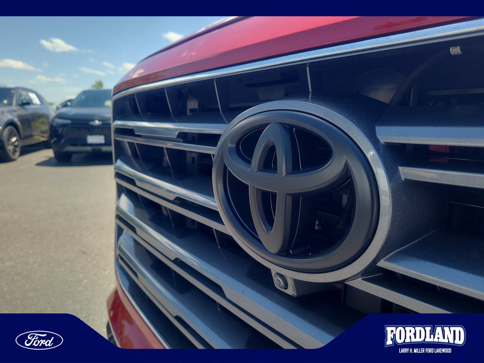 Used 2023 Toyota Sequoia Limited AWD/4WD image 23