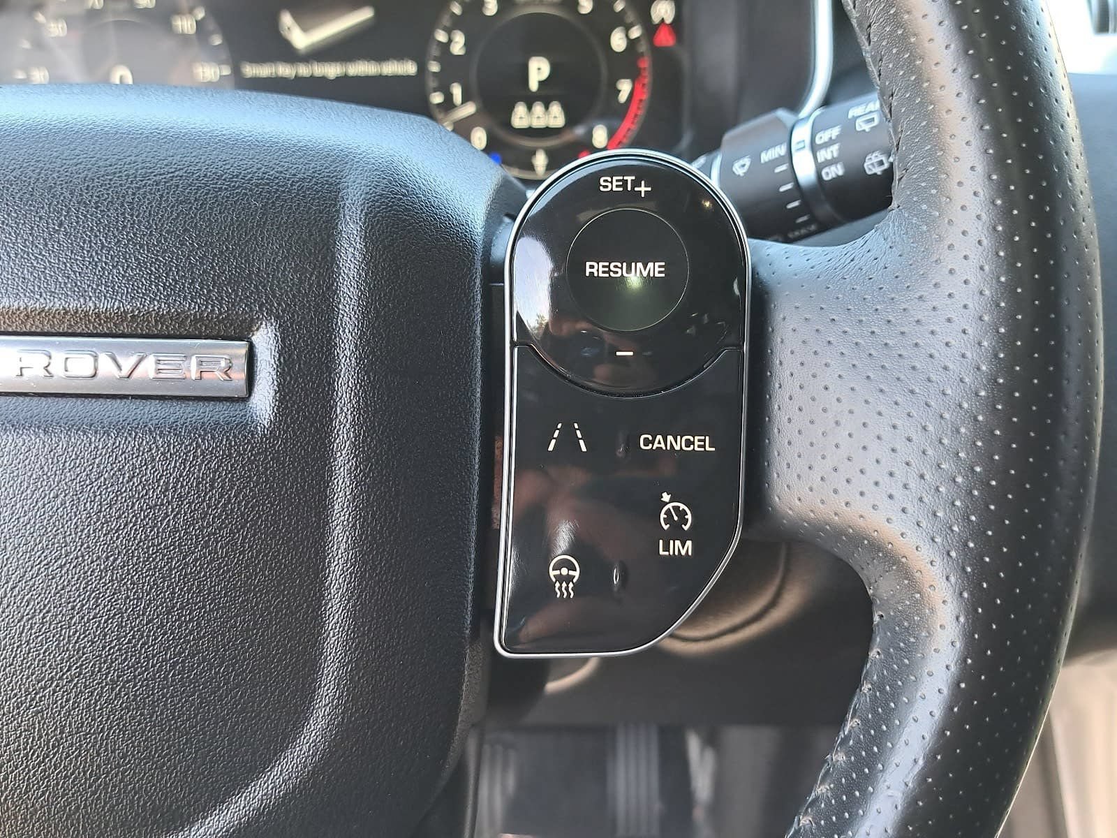 Used 2022 Land Rover Range Rover Sport SE AWD/4WD image 18