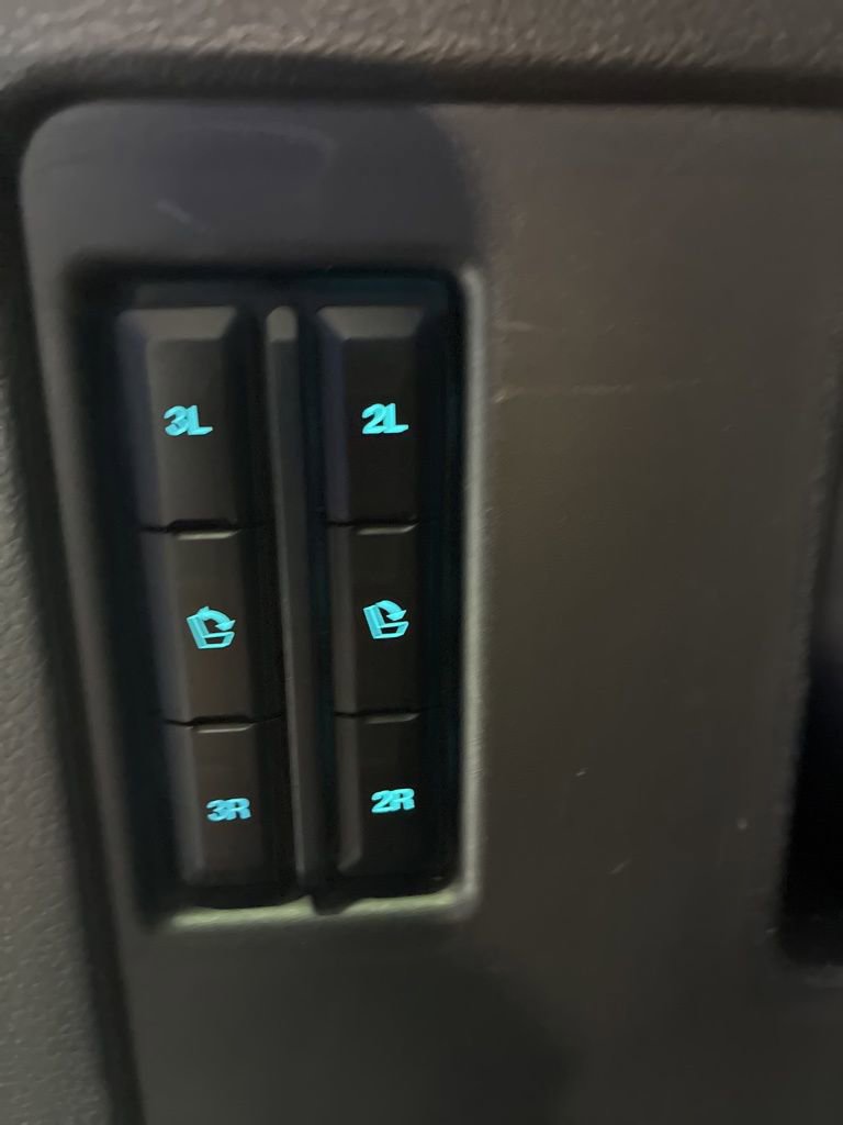 Used 2024 Ford Expedition Limited image 43