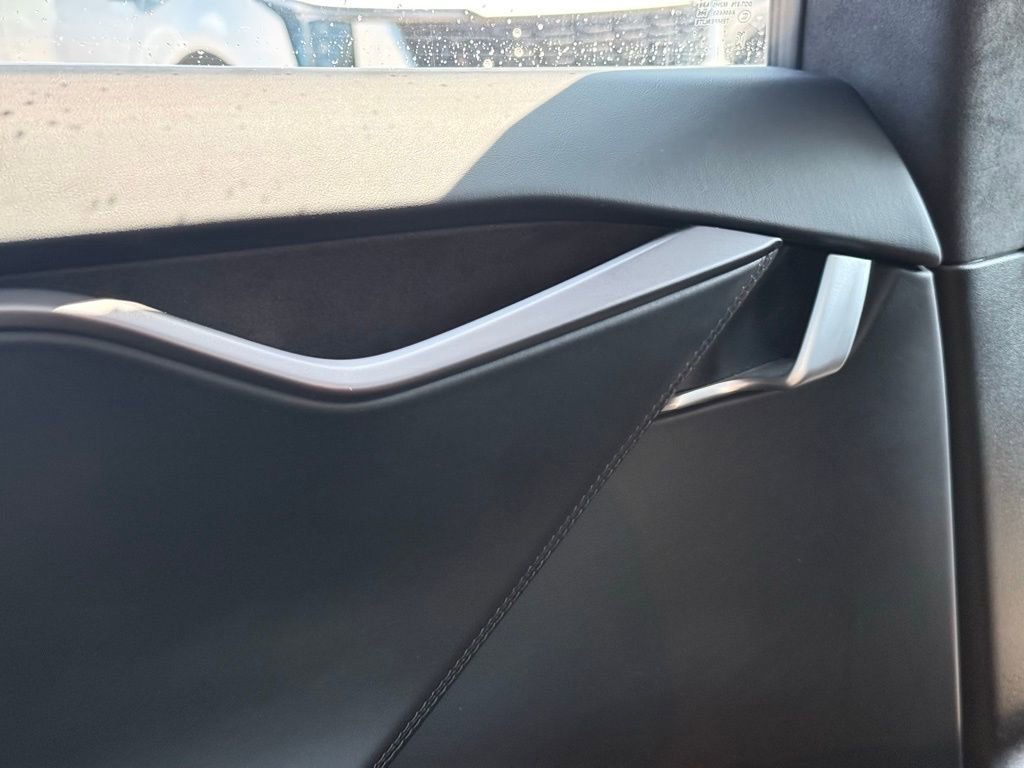 Used 2019 Tesla Model S Long Range image 35