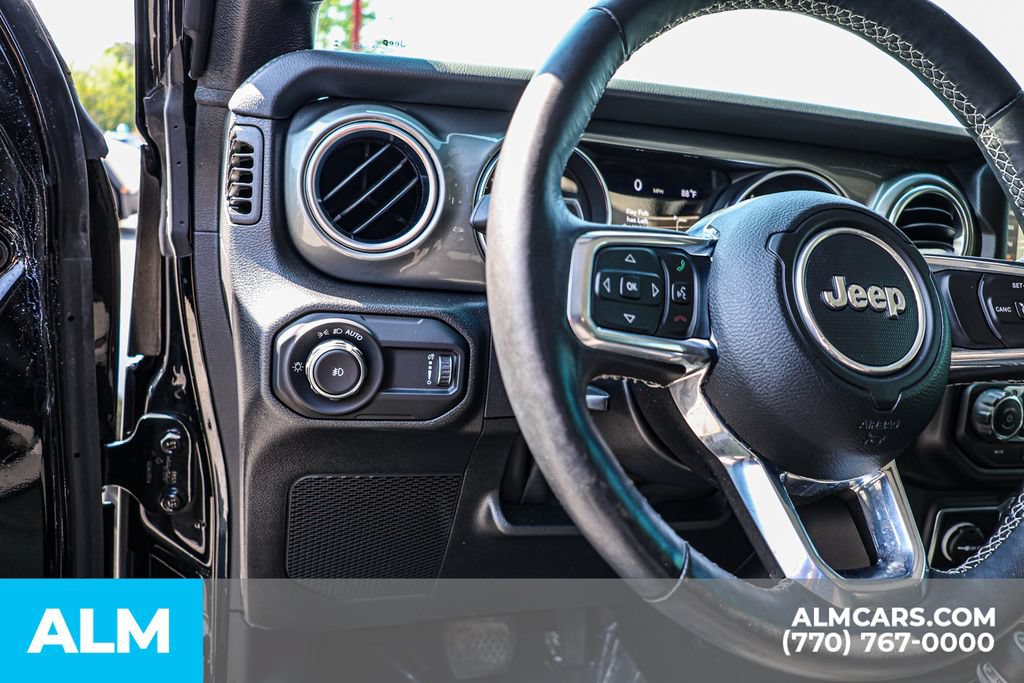 Used 2023 Jeep Wrangler Unlimited Sahara w/ Cold Weather Group AWD/4WD image 24