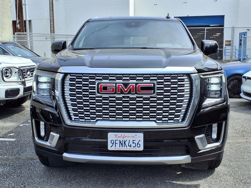 Used 2023 GMC Yukon XL Denali image 2