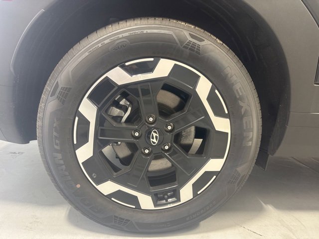 Used 2025 Hyundai Santa Fe SEL w/ Tow & Go Package image 6