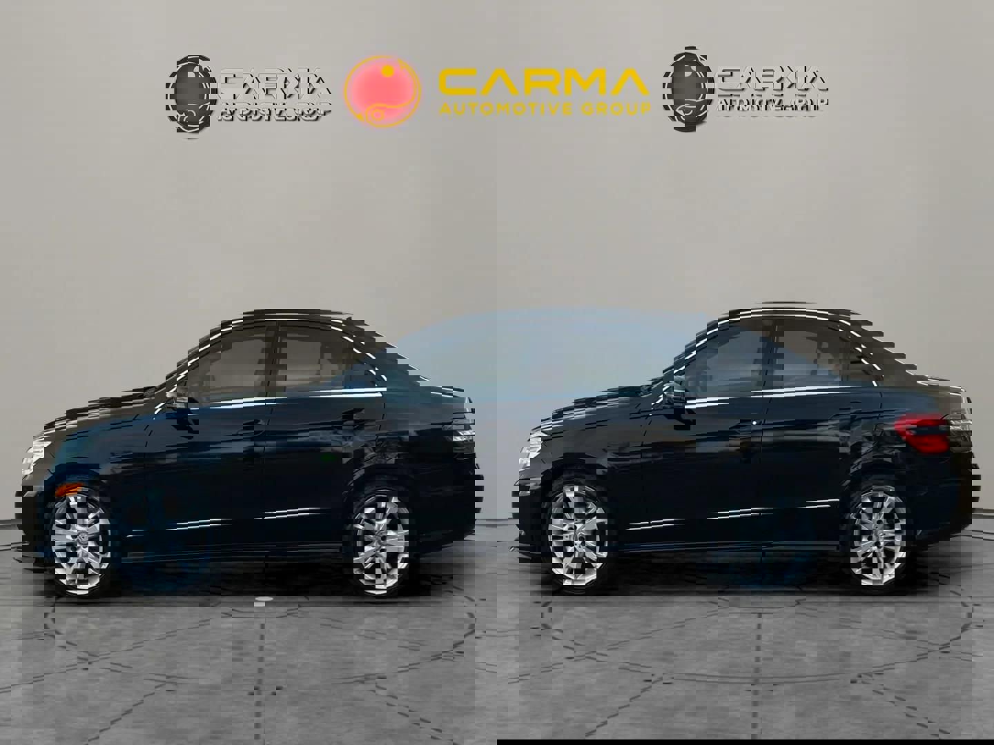 Used 2013 Mercedes-Benz E 350 Sedan image 3