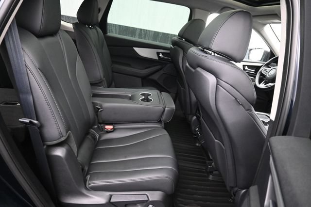 Used 2025 Acura MDX SH-AWD image 8