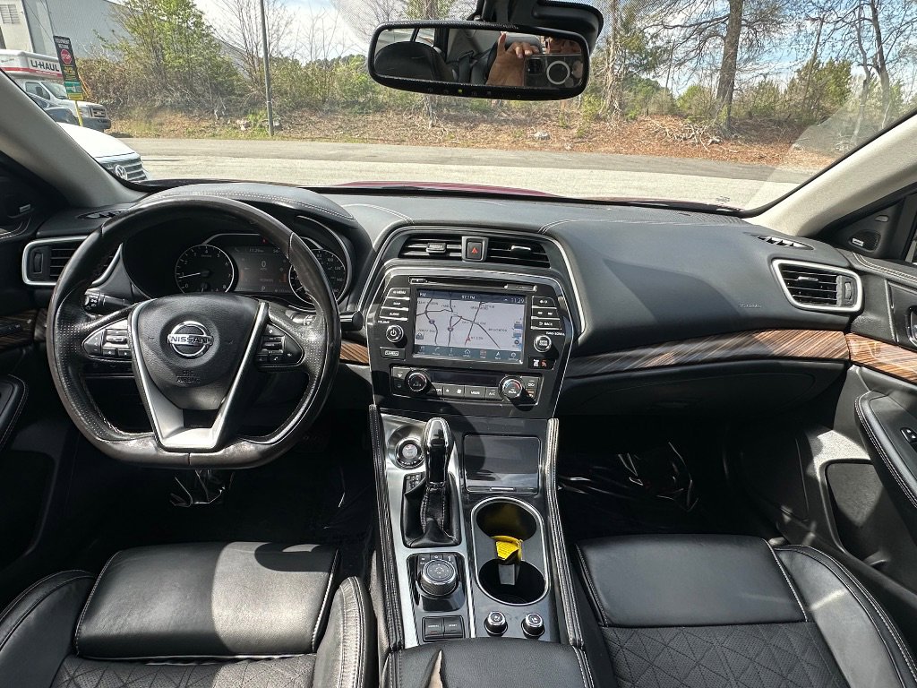 Used 2018 Nissan Maxima Platinum w/ Interior Lighting Package image 25