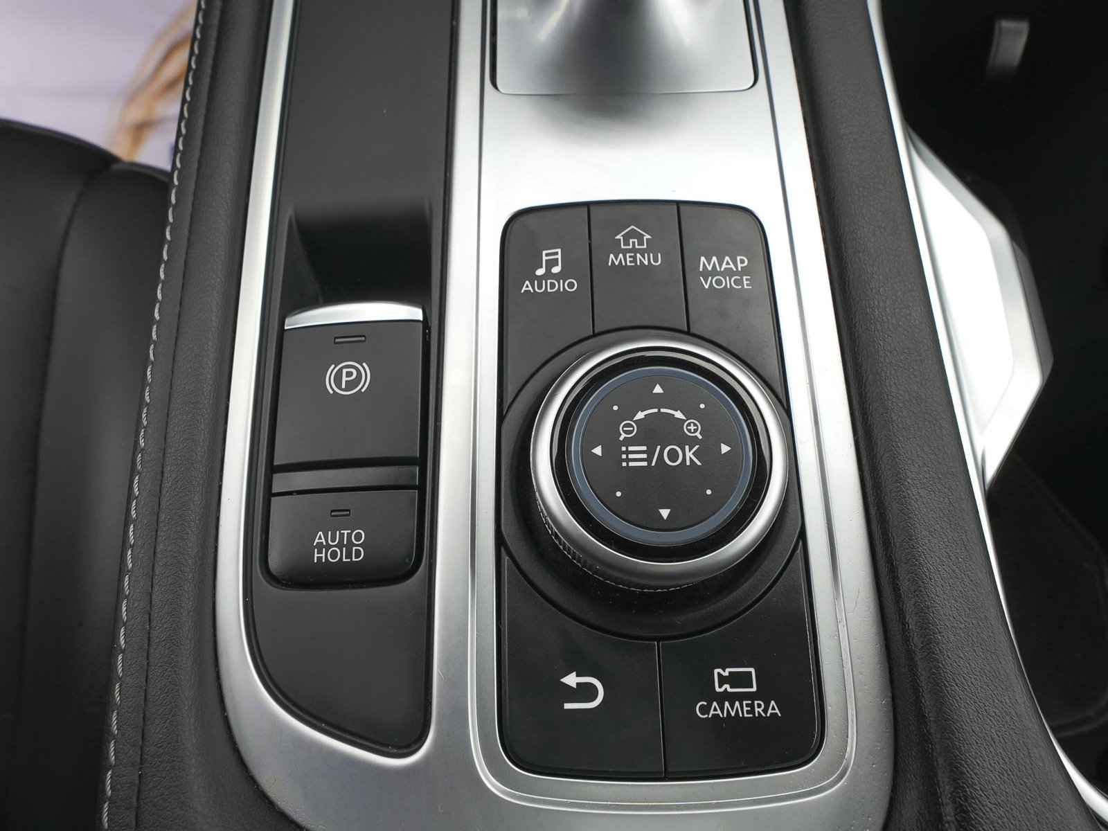 Used 2025 INFINITI QX60 Luxe AWD/4WD image 28