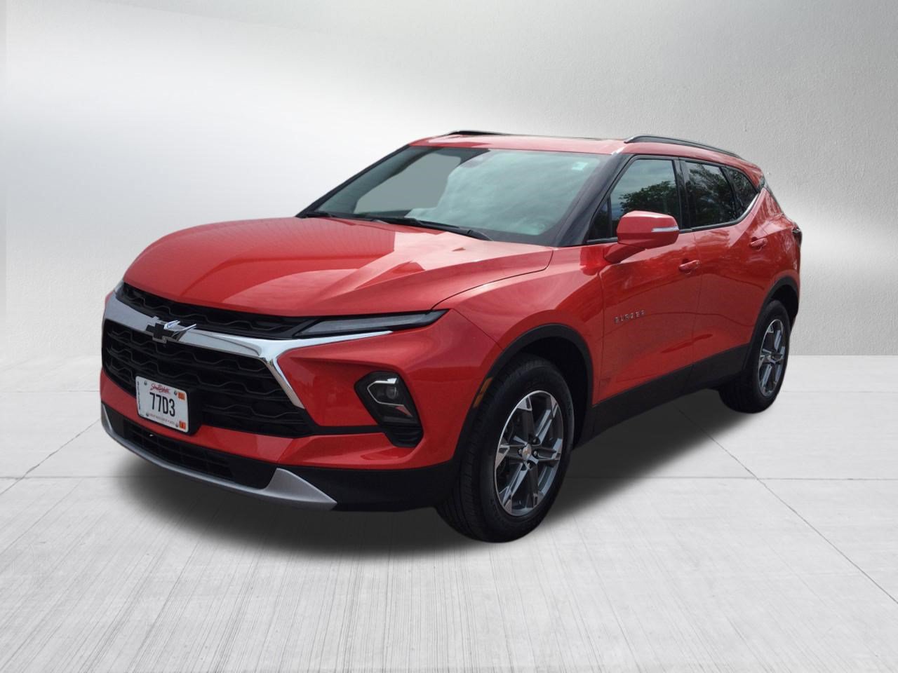 Used 2024 Chevrolet Blazer LT w/ Sound & Technology Package AWD/4WD image 2