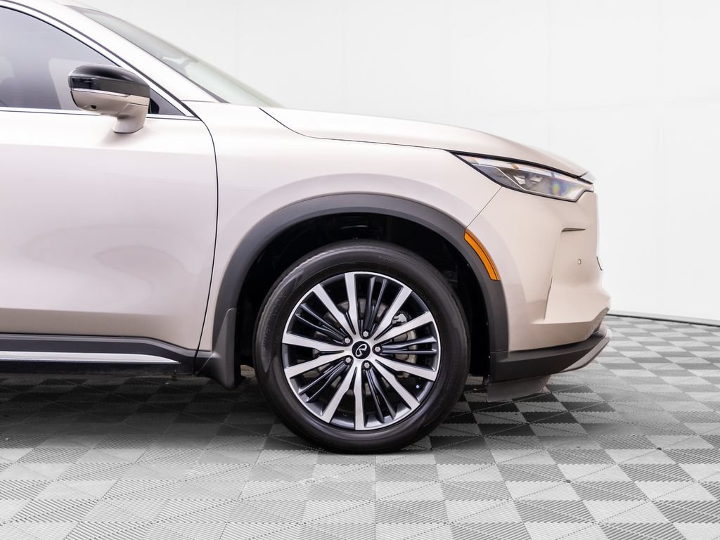Used 2023 INFINITI QX60 Sensory w/ Vision Package AWD/4WD image 35