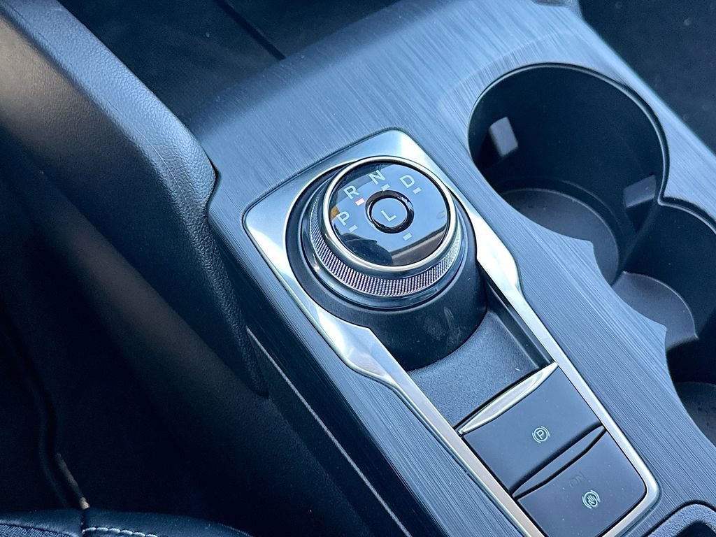 New 2025 Ford Escape SE w/ Class II Trailer Tow Package image 22