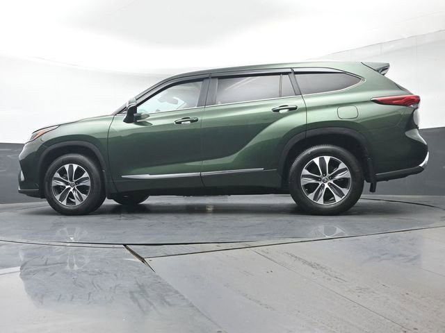 Certified 2023 Toyota Highlander XLE image 39