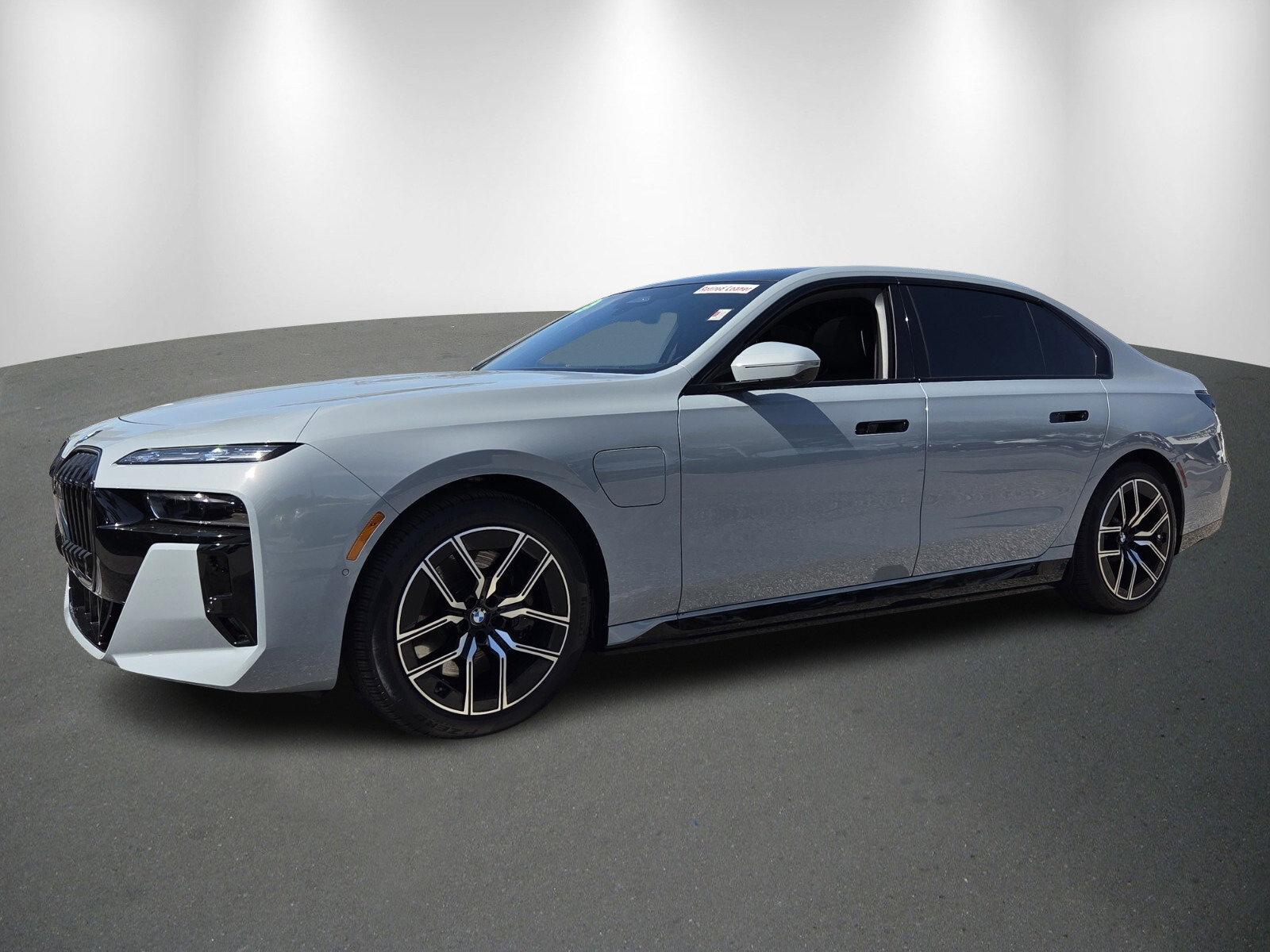 New 2026 BMW 750e xDrive w/ Executive Package image 3