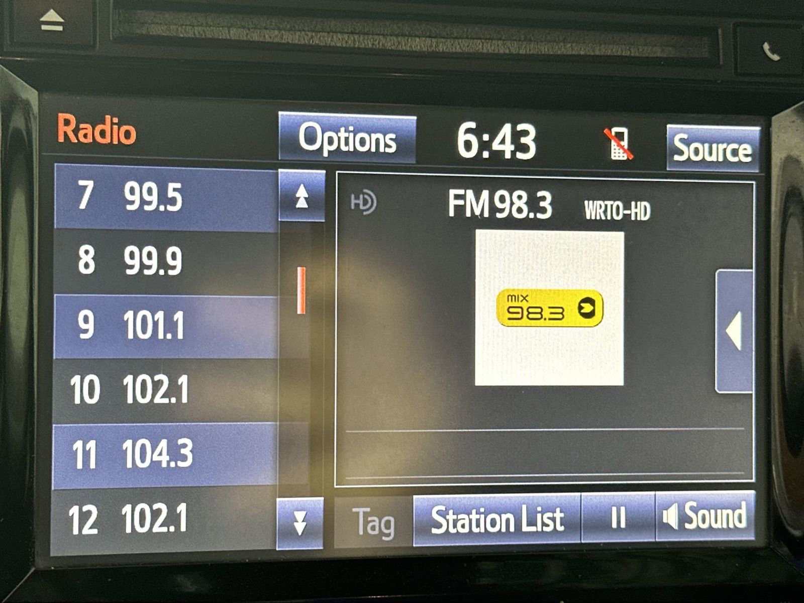 Used 2019 Toyota Tundra SR5 w/ SR5 Upgrade Package image 16