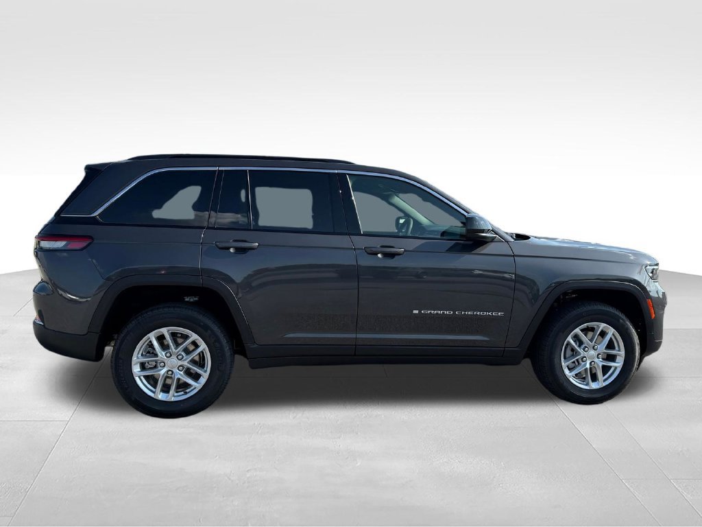 New 2026 Jeep Grand Cherokee Laredo RWD image 29