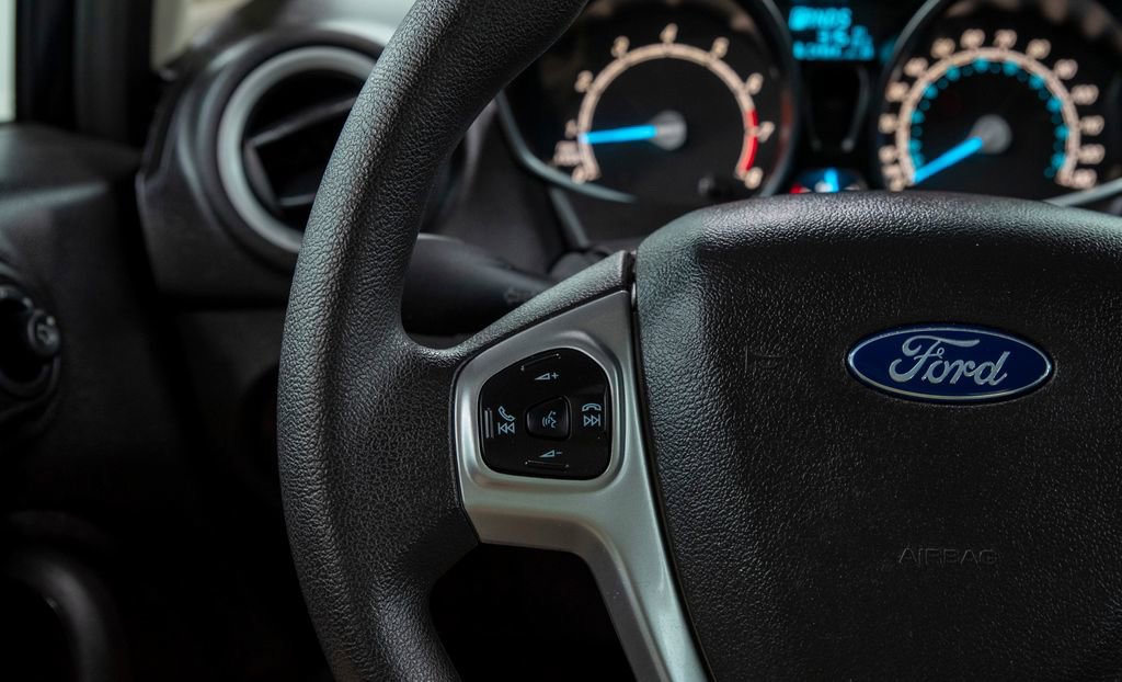 Used 2018 Ford Fiesta SE image 16