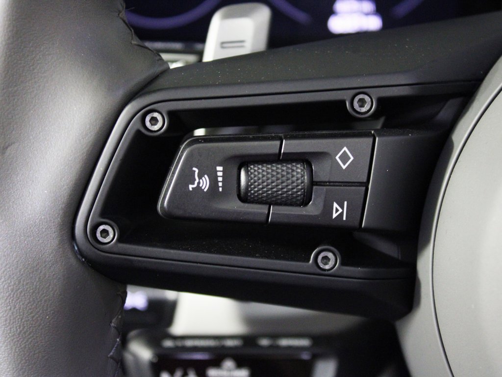 Used 2024 Porsche 911 Carrera GTS image 27