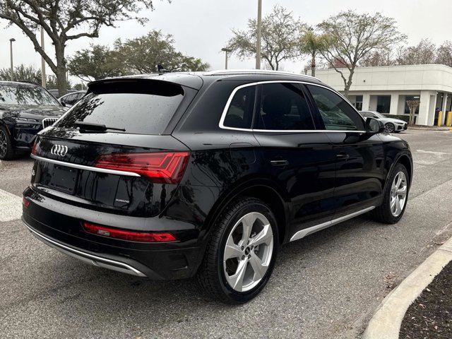 Used 2021 Audi Q5 Premium Plus w/ Premium Plus Package image 3
