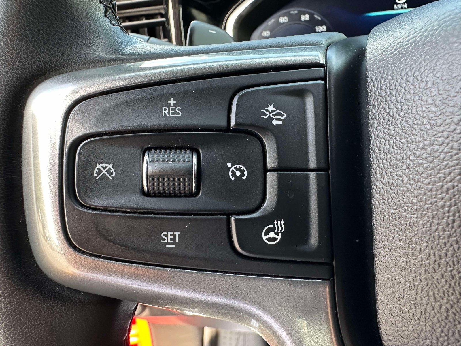 Used 2023 Chevrolet Silverado 1500 RST w/ Convenience Package II AWD/4WD image 15