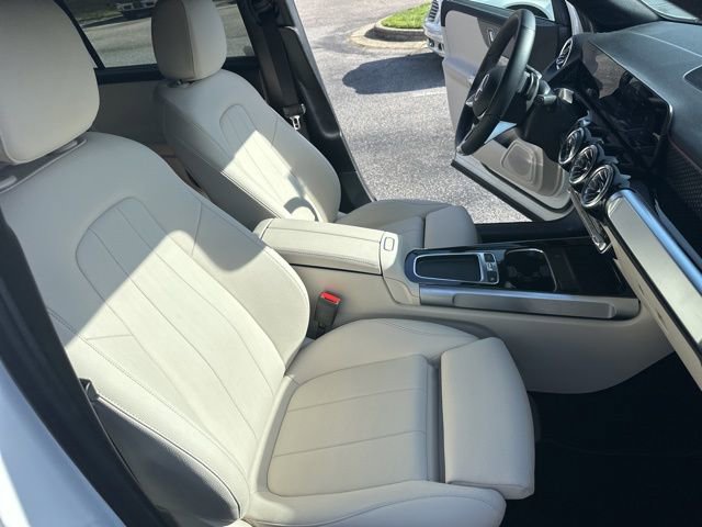 Used 2025 Mercedes-Benz GLB 250 image 18