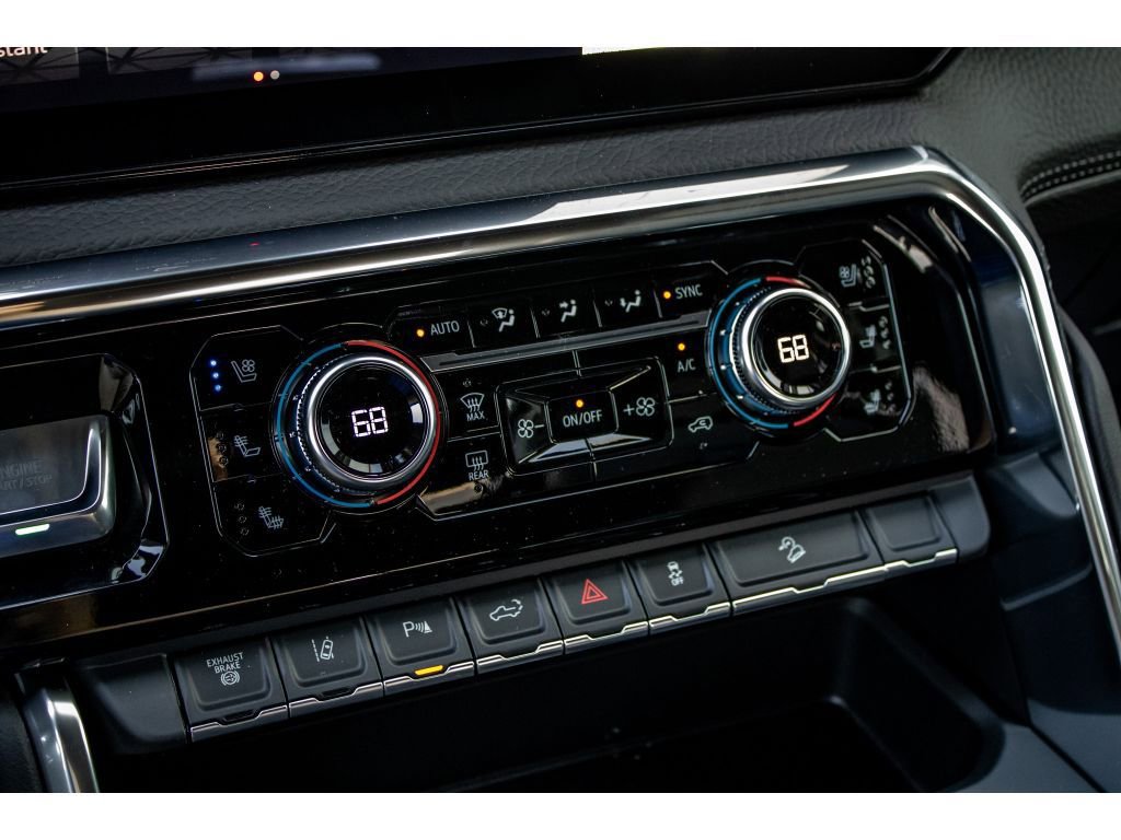 New 2026 GMC Sierra 3500 Denali w/ Denali Reserve Package image 37