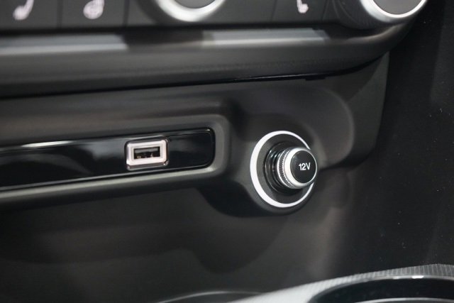 New 2025 Alfa Romeo Giulia Intensa AWD w/ Driving Assist Package image 28