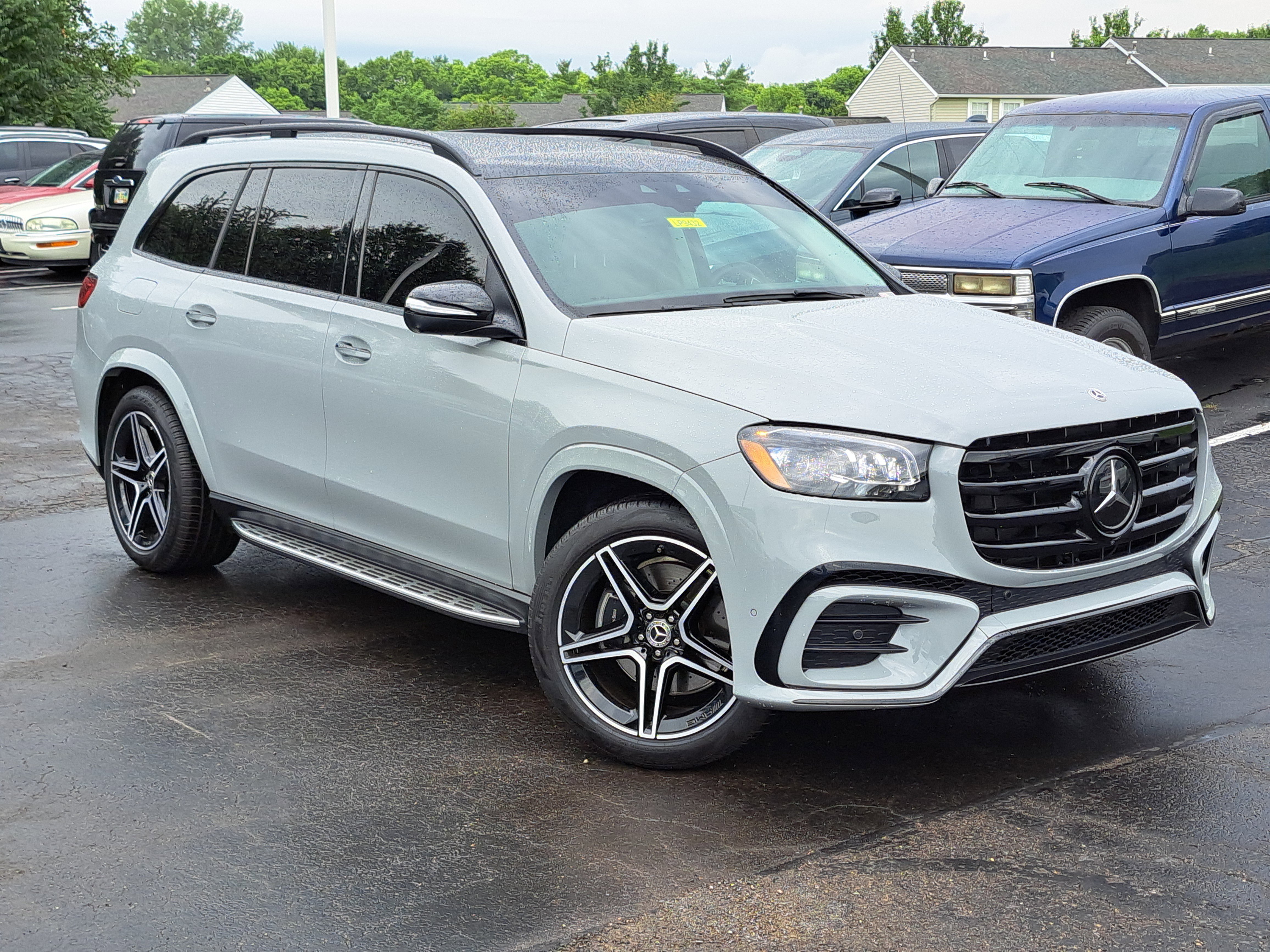 Used 2025 Mercedes-Benz GLS 450 4MATIC image 26