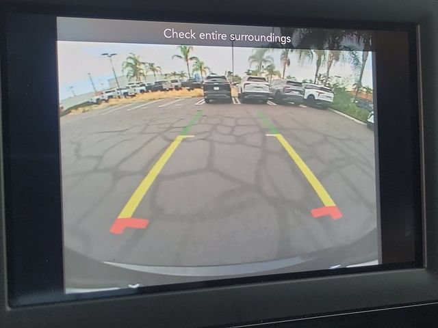 Used 2019 Chrysler Pacifica Touring-L FWD image 14