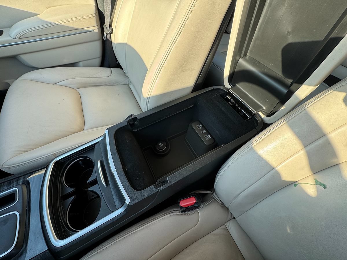Used 2022 Chrysler 300 Touring L AWD/4WD image 22
