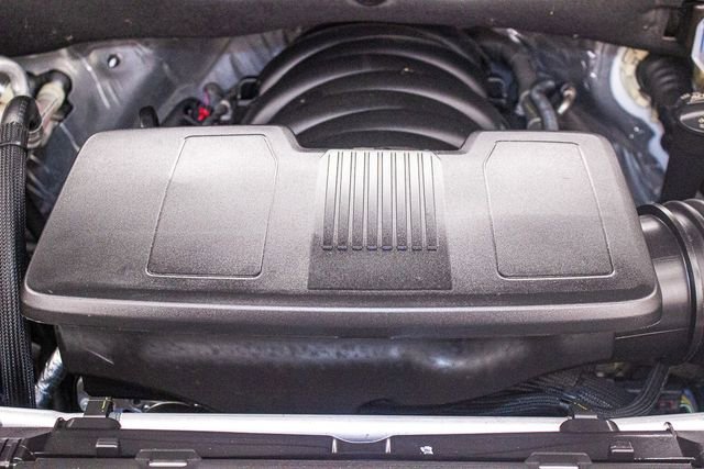 Used 2025 GMC Yukon XL Denali image 4