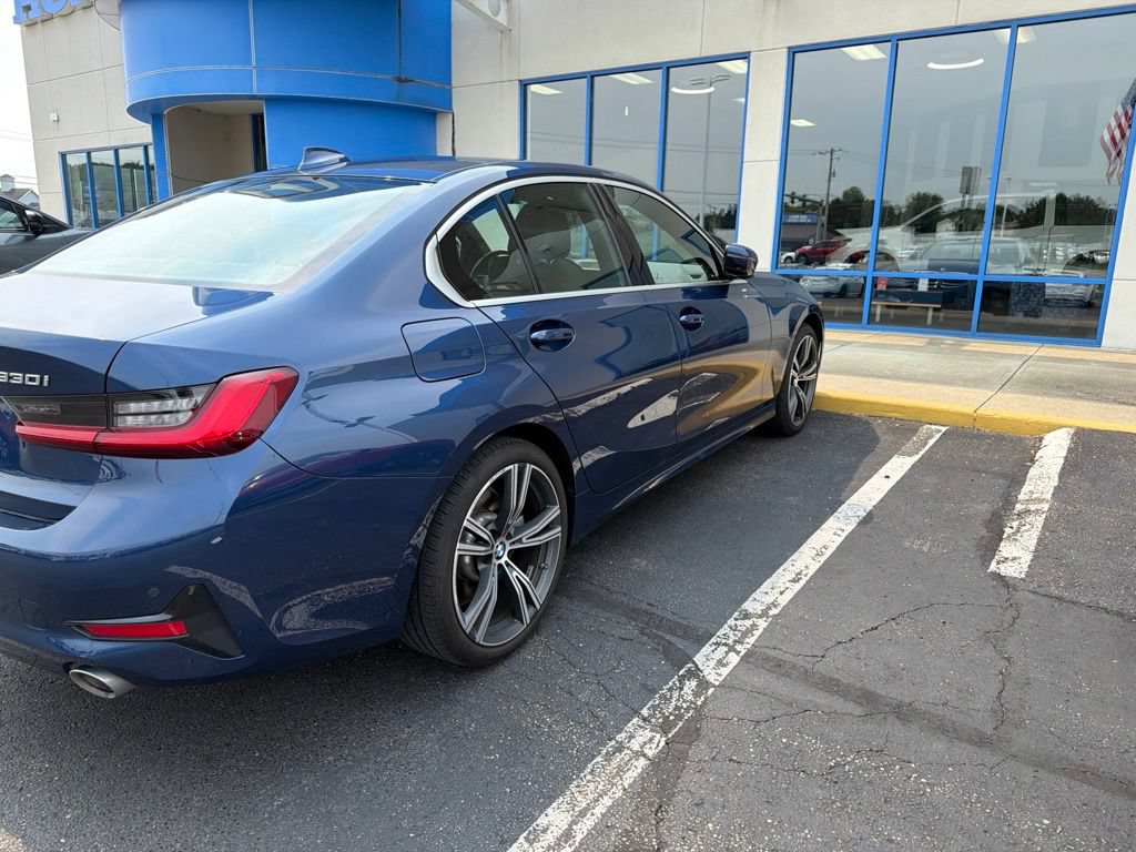 Used 2021 BMW 330i xDrive Sedan w/ Premium Package AWD/4WD image 7