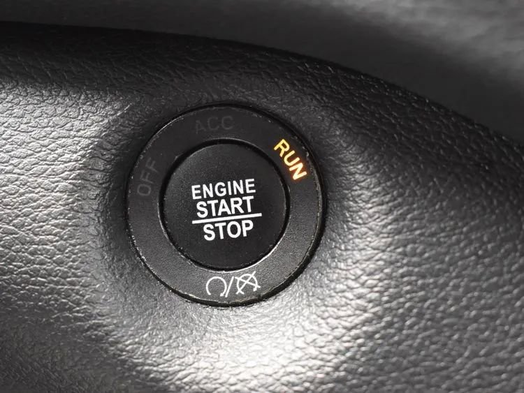 Used 2021 Jeep Cherokee Trailhawk w/ Premium Leather Package image 29