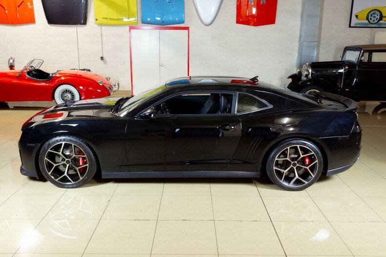 Used 2013 Chevrolet Camaro ZL1 RWD image 6