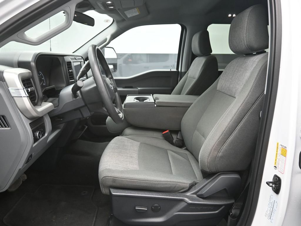 Certified 2025 Ford F250 XLT image 18