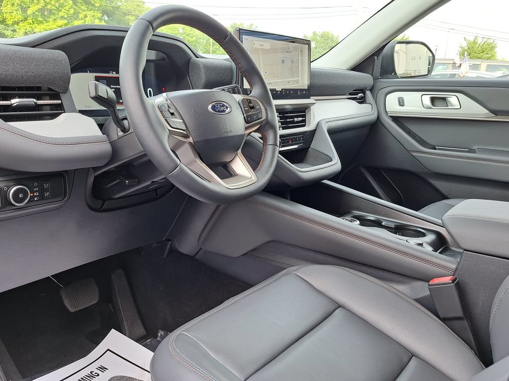 New 2026 Ford Explorer Active w/ Active Comfort Package AWD/4WD image 9
