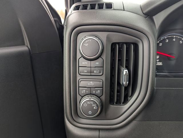 Used 2022 Chevrolet Silverado 1500 Custom w/ LPO, Dark Essentials Package AWD/4WD image 16